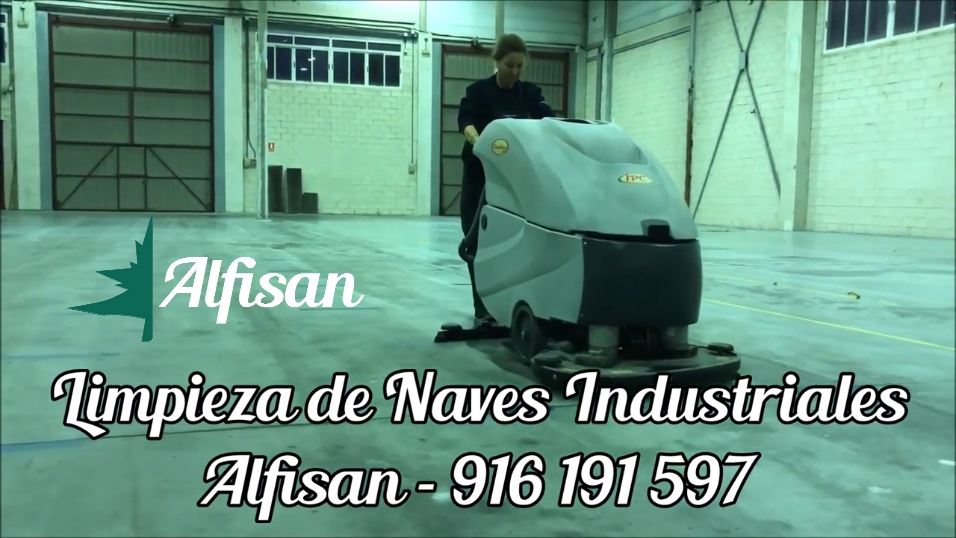 Limpieza de naves industriales grandes