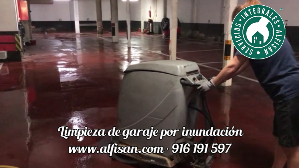 Limpieza de garaje por inundacion en Cuenca