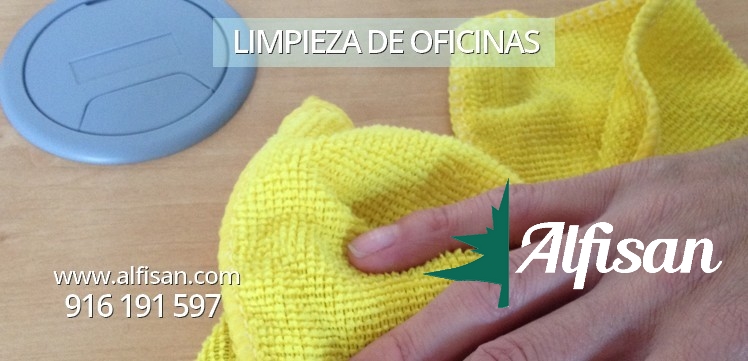 Limpieza en oficinas de naves industriales